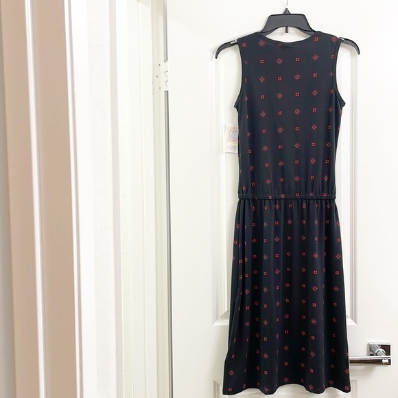 NEW LuLaRoe Summer black/red geometric print sleeveless midi dress - Picture 2 of 5
